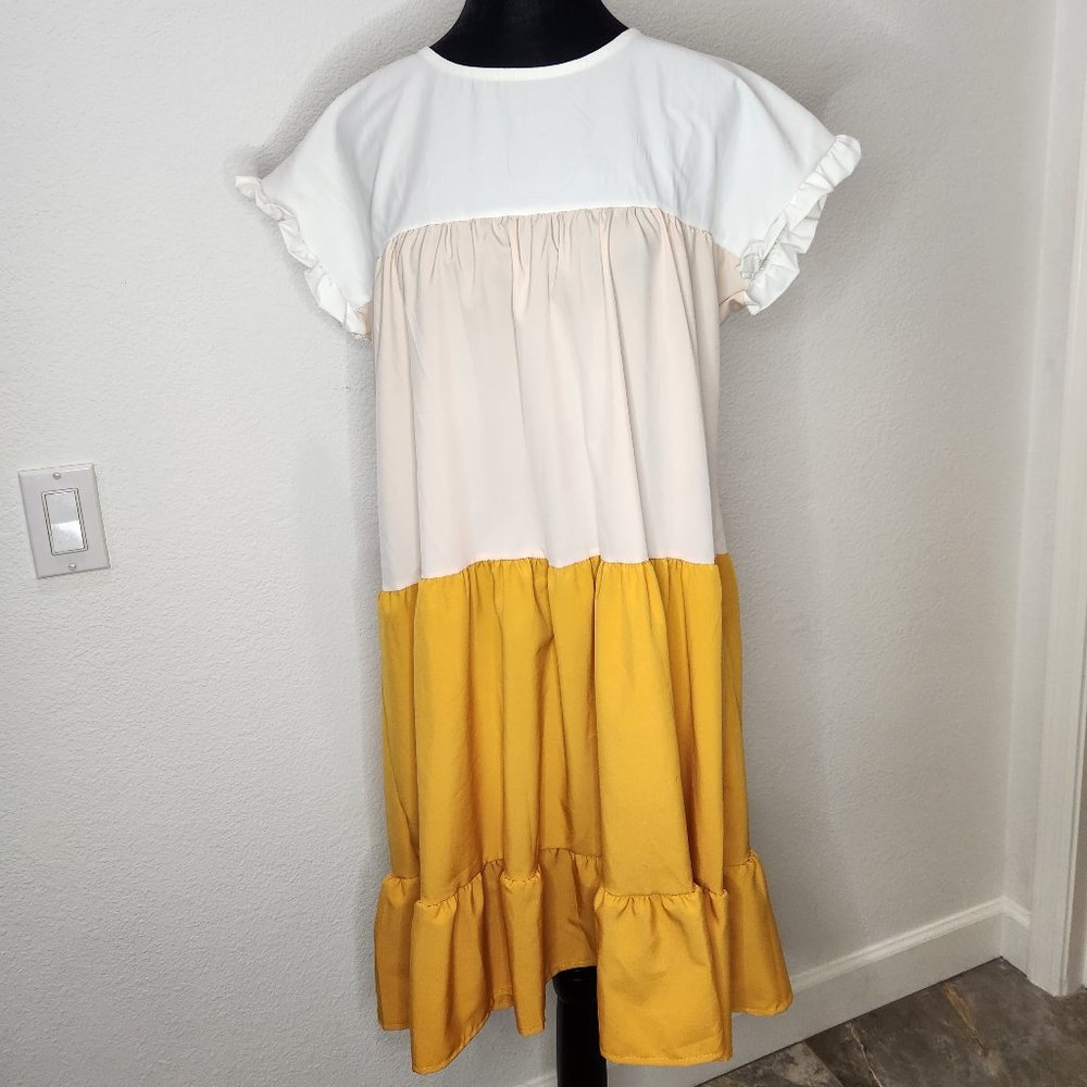 Tiered Smock Dress In White & Beige & Yellow